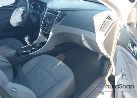 2014 Hyundai Sonata Gls z USA, uszkodzony, nr VIN 5NPEB4AC7EH846636